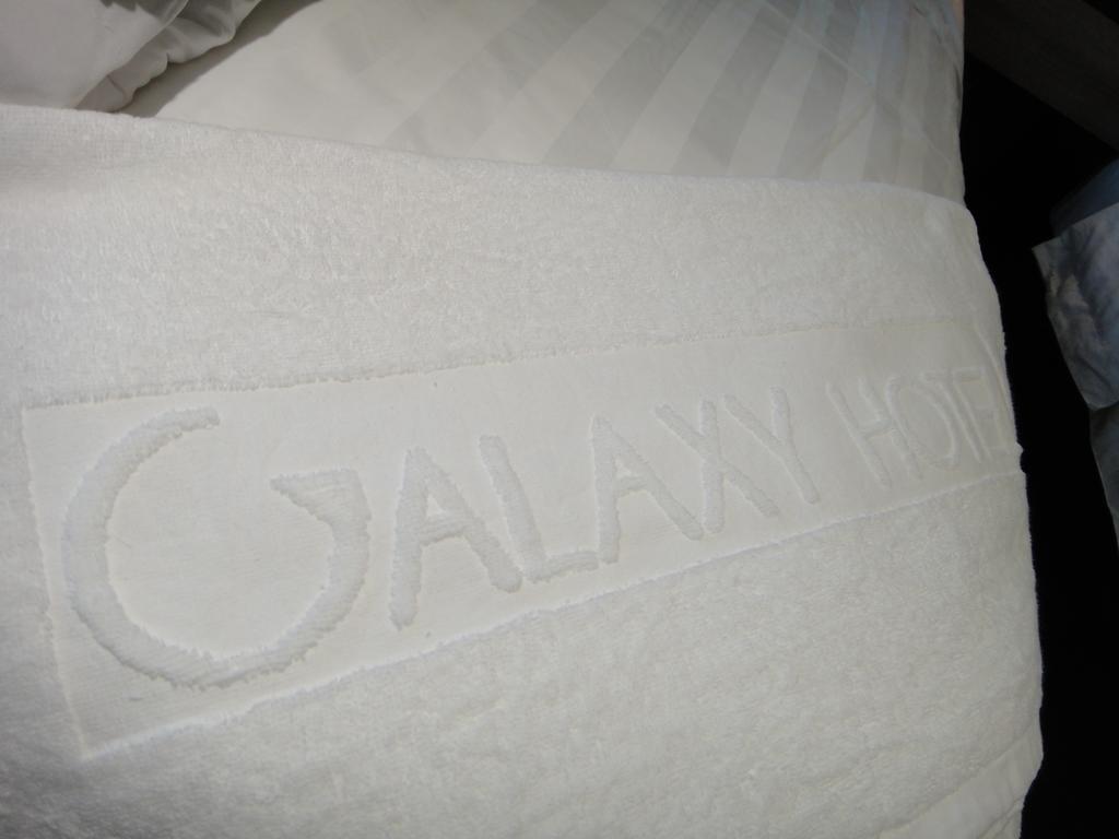 Galaxy Hotel Simpang Ampat  Værelse billede